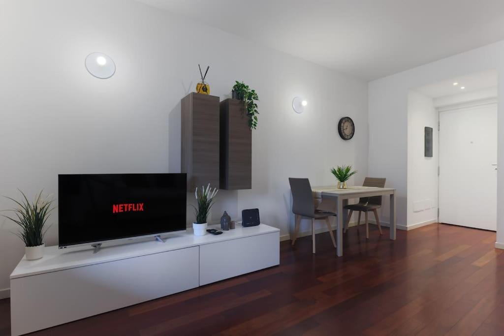 Comfort Suite Milano Centrale With Fast Wifi And Free Netflix Экстерьер фото